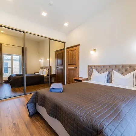 Kotedzas Kunigiskiuose Su Terasa