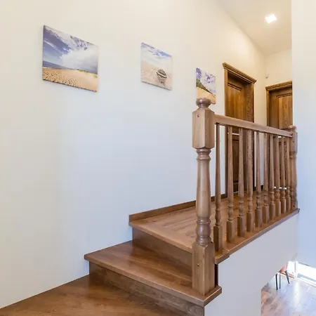 Apartament Kotedzas Kunigiskiuose Su Terasa