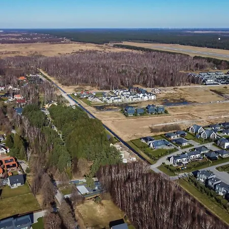 Kotedzas Kunigiskiuose Su Terasa Połąga