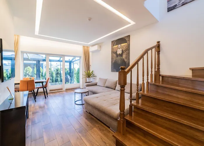 아파트 Kotedzas Kunigiskiuose Su Terasa