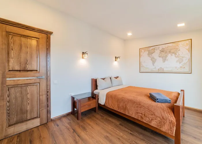 Kotedzas Kunigiskiuose Su Terasa * 팔랑가