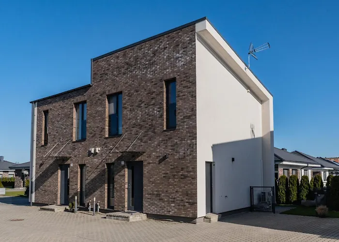 Kotedzas Kunigiskiuose Su Terasa *