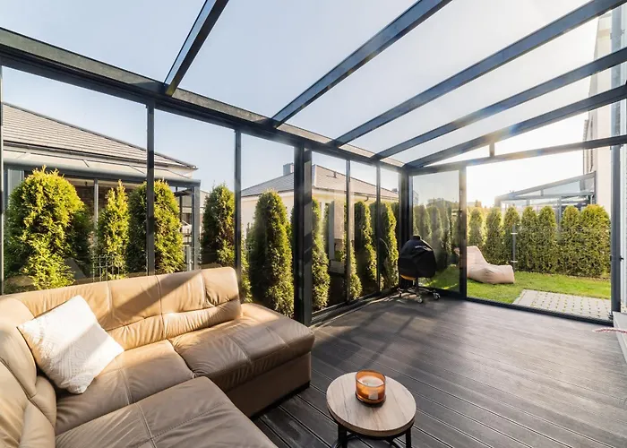 Kotedzas Kunigiskiuose Su Terasa * Παλάγκα