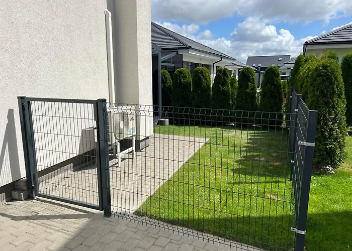 Kotedzas Kunigiskiuose Su Terasa 아파트 *